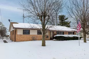 208 Shaw Rd, Englewood, OH 45322 - Photo 1