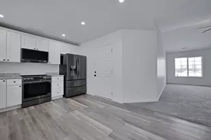 1641 Wright St, Bellefontaine, OH 43311 - Photo 9