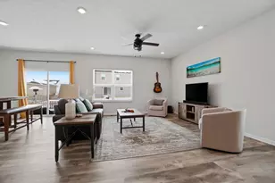 5166 Windbrooke Dr, Tipp City, OH 45371 - Photo 7