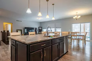 2884 Locke Dr, Beavercreek, OH 45431 - Photo 13