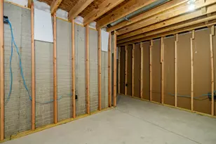 2884 Locke Dr, Beavercreek, OH 45431 - Photo 47