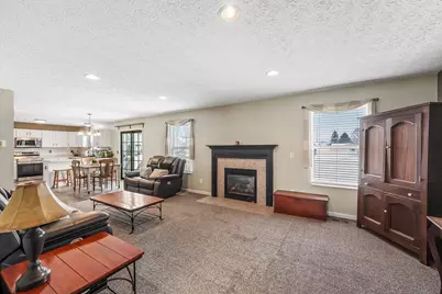 161 Chestnut Estates Drive, Commercial Point, OH 43116 - Photo 13