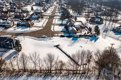 825 Chaucer Lane, Tipp City, OH 45371 - Photo 69