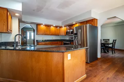 825 Chaucer Lane, Tipp City, OH 45371 - Photo 17