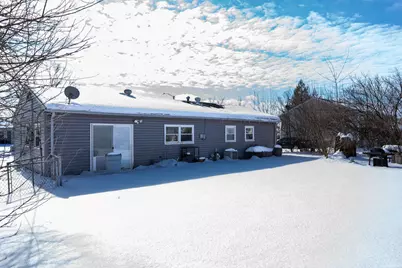 1122 Chalet Avenue, New Carlisle, OH 45344 - Photo 3