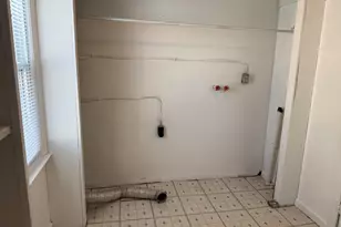 405 E Carrol St, Kenton, OH 43326 - Photo 5