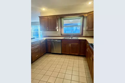 821 Helen Drive, Wapakoneta, OH 45895 - Photo 9