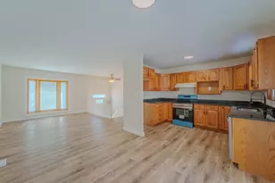 385 W Ross St, Troy, OH 45373 - Photo 9