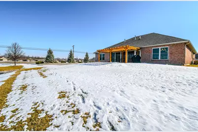 607 W Bentley Circle, Troy, OH 45373 - Photo 43