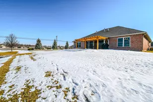 607 W Bentley Cir, Troy, OH 45373 - Photo 43