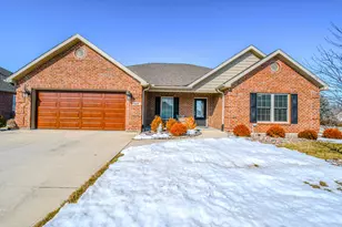 607 W Bentley Cir, Troy, OH 45373 - Photo 1