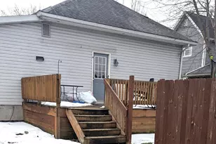 404 W Pearl St, Wapakoneta, OH 45895 - Photo 5