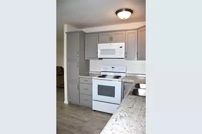 2472 Thornhill Drive, Troy, OH 45373 - Photo 3