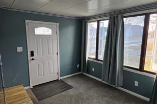 211 E Wapakoneta St, Waynesfield, OH 45896 - Photo 23