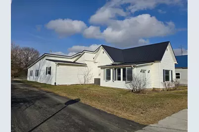 211 E Wapakoneta Street, Waynesfield, OH 45896 - Photo 1