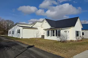 211 E Wapakoneta St, Waynesfield, OH 45896 - Photo 1