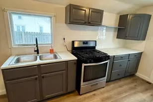 1866 Maiden Ln, Springfield, OH 45504 - Photo 9