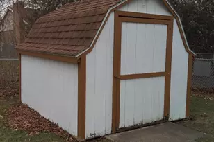 819 Heather Dr, Saint Marys, OH 45885 - Photo 3