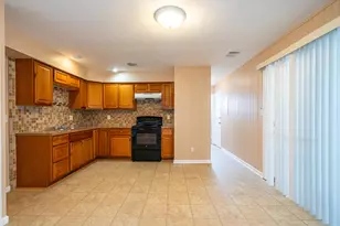 16 Hillgard St, Dayton, OH 45426 - Photo 9