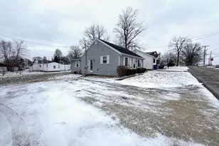 713 Southway Dr, Saint Marys, OH 45885 - Photo 3