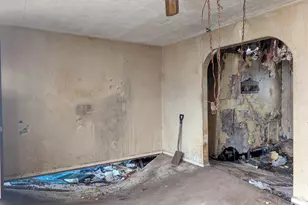 25 S Rankin Ave, South Charleston, OH 45368 - Photo 7