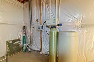 8041 Bushclover Dr, Tipp City, OH 45371 - Photo 33