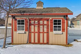 8041 Bushclover Dr, Tipp City, OH 45371 - Photo 37