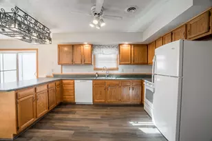 227 E Walnut St, Saint Paris, OH 43072 - Photo 9