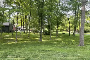 1730 W Choctaw Dr, London, OH 43140 - Photo 1