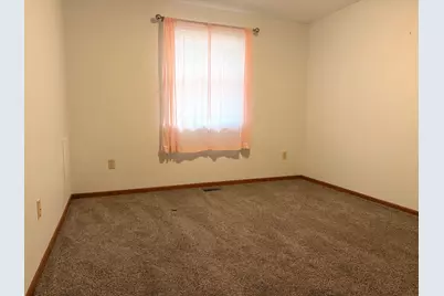 4577 Reno Lane, Springfield, OH 45503 - Photo 9