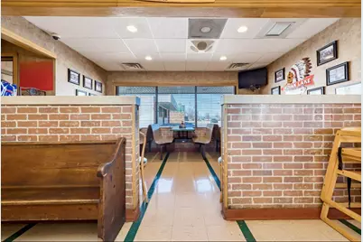 424 E Main Street, Bellefontaine, OH 43311 - Photo 17