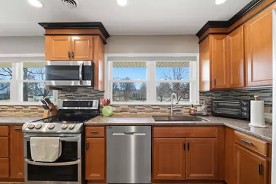 648 N Tanglewood Drive, Springfield, OH 45504 - Photo 7