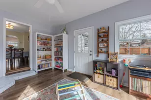 127 S Kensington Pl, Springfield, OH 45504 - Photo 17