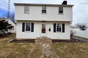 509 E North St, Kenton, OH 43326 - Photo 1