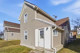 320 Walker St, Bellefontaine, OH 43311 - Photo 3