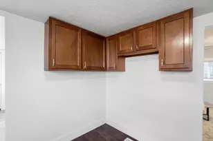 320 Walker St, Bellefontaine, OH 43311 - Photo 17