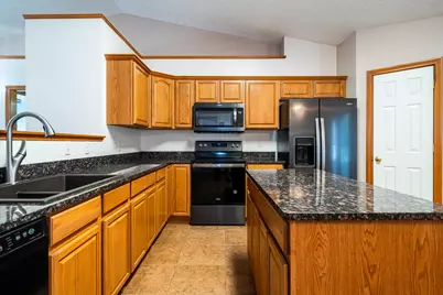 6350 Charlotte Court, Huber Heights, OH 45424 - Photo 15