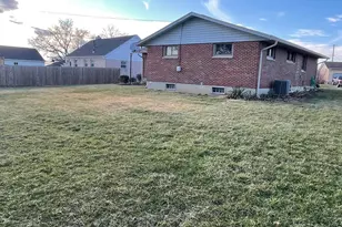 1921 Elaina Dr, Springfield, OH 45503 - Photo 5