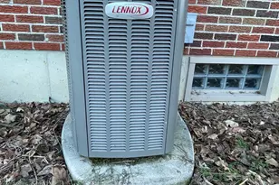 1921 Elaina Dr, Springfield, OH 45503 - Photo 3