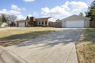 139 Cambria Ct, Dayton, OH 45402 - Photo 3