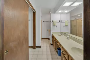 139 Cambria Ct, Dayton, OH 45402 - Photo 17