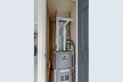 9050 Elm Street, Lakeview, OH 43331 - Photo 25