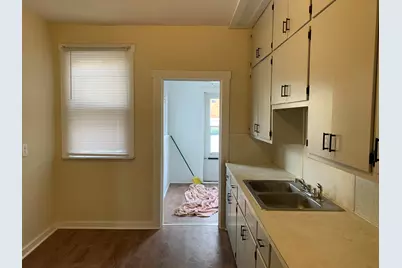 300 W Sandusky Avenue, Bellefontaine, OH 43311 - Photo 9