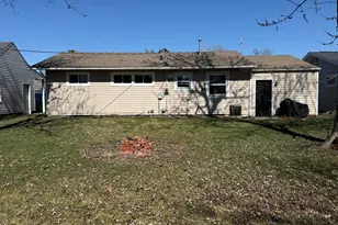 1021 Hemlock St, Celina, OH 45822 - Photo 3