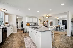 525 N Main St, Bellefontaine, OH 43311 - Photo 15