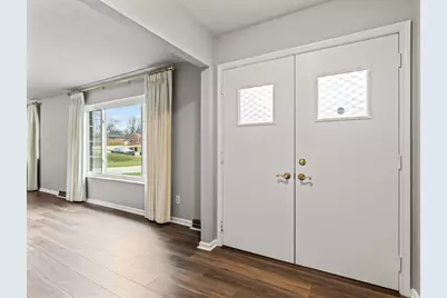 528 Blue Jay Drive, Vandalia, OH 45377 - Photo 5