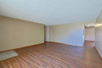 211 Katy Lane, Englewood, OH 45322 - Photo 5