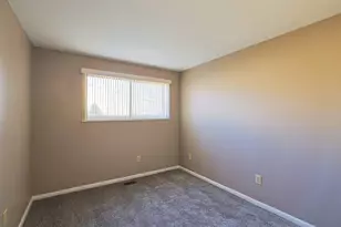 211 Katy Ln, Englewood, OH 45322 - Photo 19