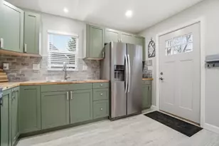 813 Cosler Dr, Dayton, OH 45403 - Photo 11