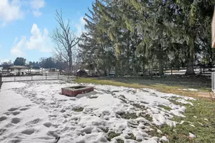 2571 W Choctaw Dr, London, OH 43140 - Photo 29